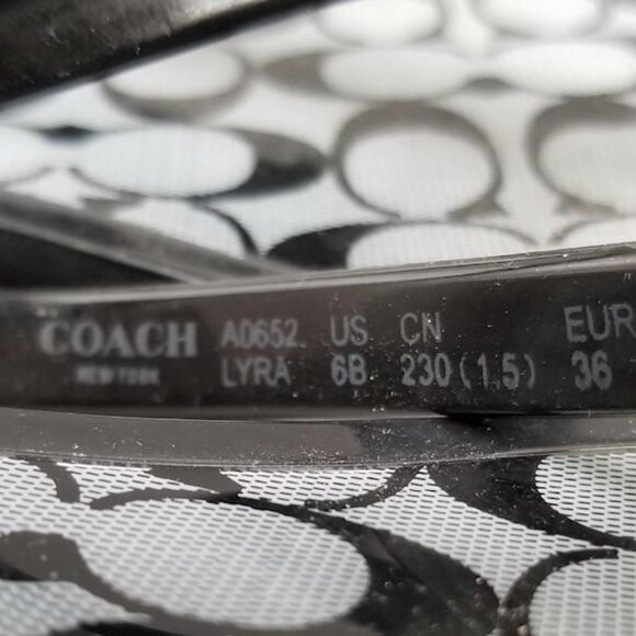 EUC Coach Womens Black Gray  Lyra Jelly All Over Print Flip Flops Sandals - Picture 5 of 8